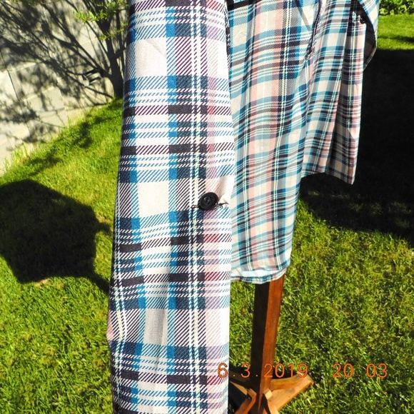 MokingTop plaid zippered front tunic roll sleeves - Picture 7 of 7